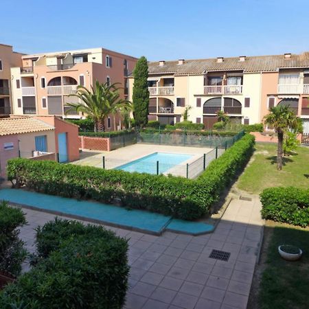 Appartement Charmant: Canet-en-Roussillon Retreat with Shared Pool Exterior photo