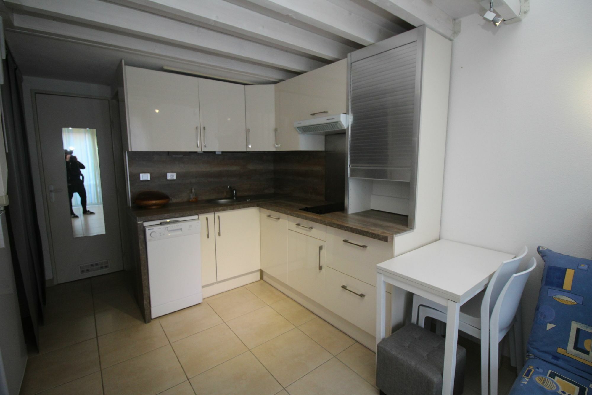 Appartement Charmant: Canet-en-Roussillon Retreat with Shared Pool Exterior photo
