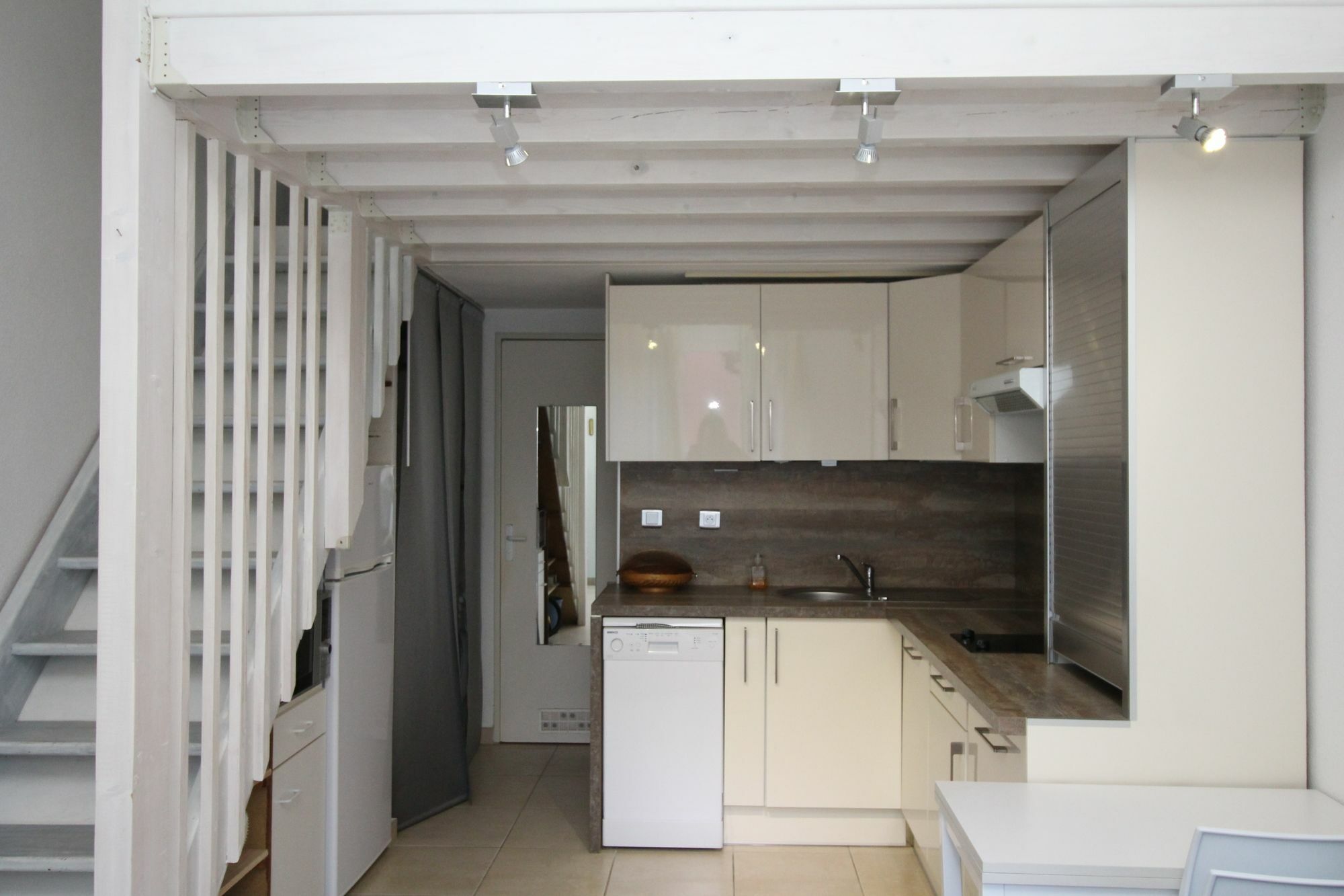 Appartement Charmant: Canet-en-Roussillon Retreat with Shared Pool Exterior photo